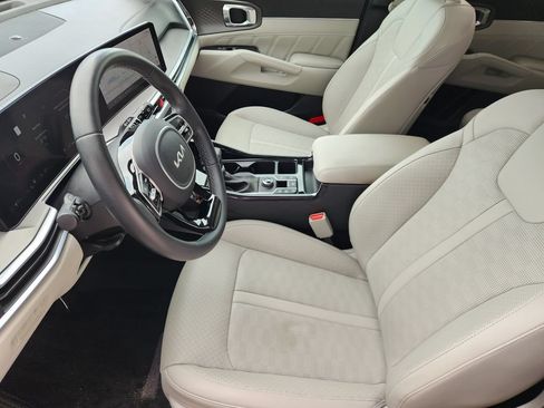 Used 2024 Kia Sorento SX FWD image 13