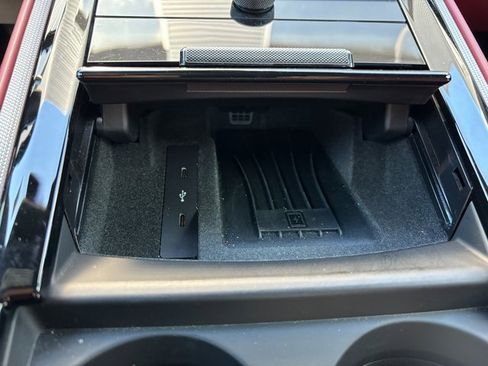 Certified 2025 Porsche Panamera 4 image 21