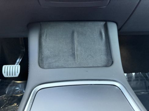 Used 2023 Tesla Model Y Performance AWD/4WD image 30