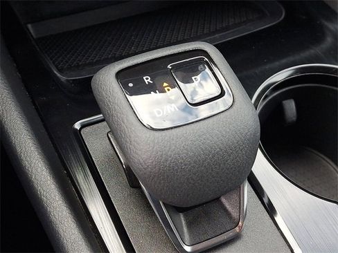 Used 2024 Nissan Rogue SV image 14