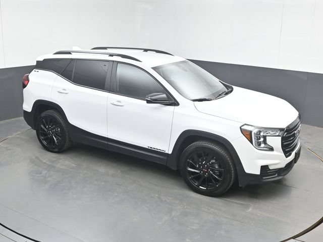 Used 2023 GMC Terrain SLE w/ Elevation Edition AWD/4WD image 1