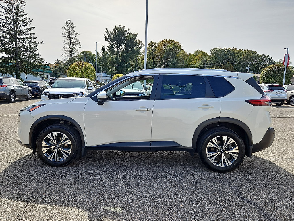 Certified 2023 Nissan Rogue SV w/ SV Premium B Package AWD/4WD image 5