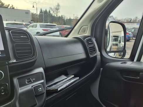 Used 2024 RAM ProMaster 3500 w/ Premium Convenience Group image 23