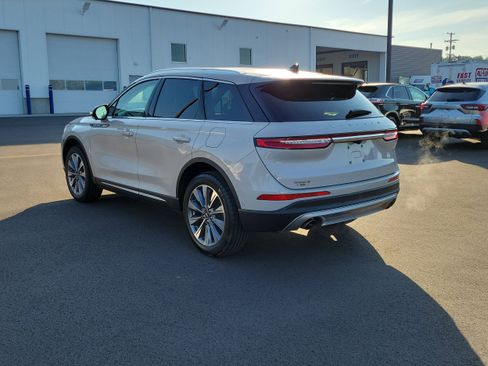 Used 2022 Lincoln Corsair Reserve w/ Equipment Group 201A image 3