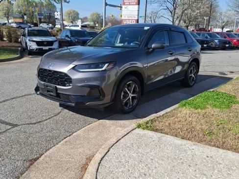 Used 2023 Honda HR-V EX-L image 3