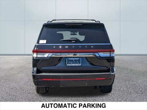 New 2023 Lincoln Navigator Reserve image 5