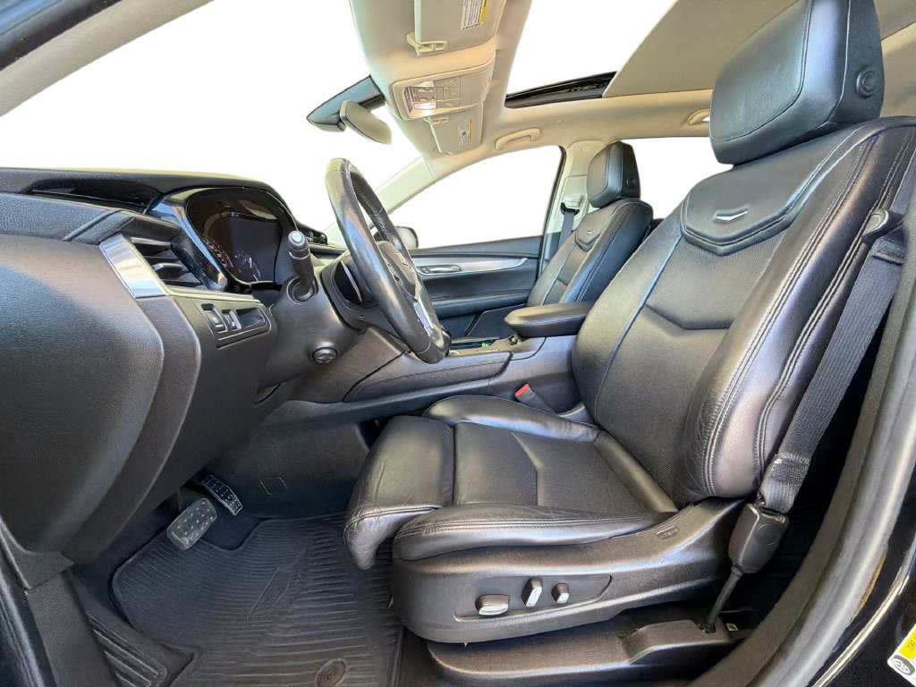 Certified 2017 Cadillac XT5 Luxury FWD image 20
