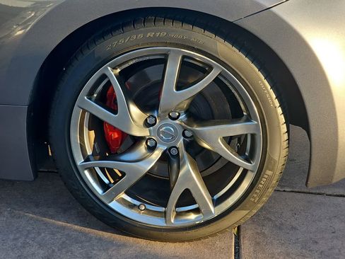 Used 2017 Nissan 370Z w/ Sport Package image 36
