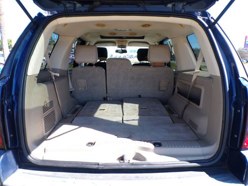 Used 2008 Ford Explorer Eddie Bauer image 9