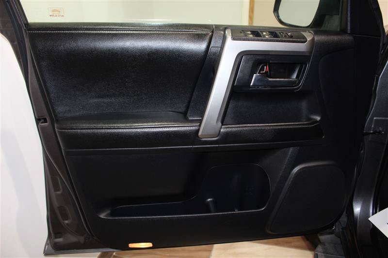 Used 2014 Toyota 4Runner SR5 Premium AWD/4WD image 29