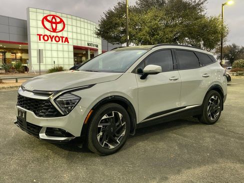 Used 2025 Kia Sportage SX image 1