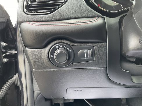 Used 2024 Dodge Durango GT image 25