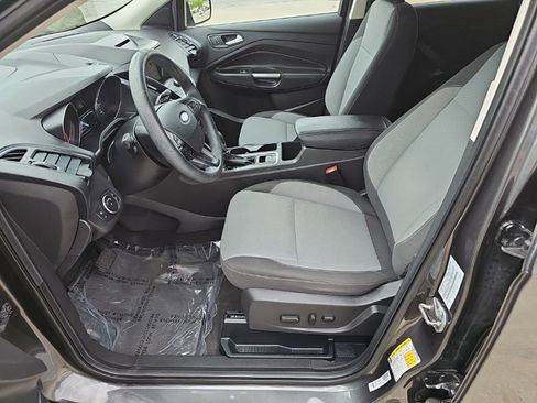 Used 2018 Ford Escape SE w/ SE Sync 3 Package FWD image 13
