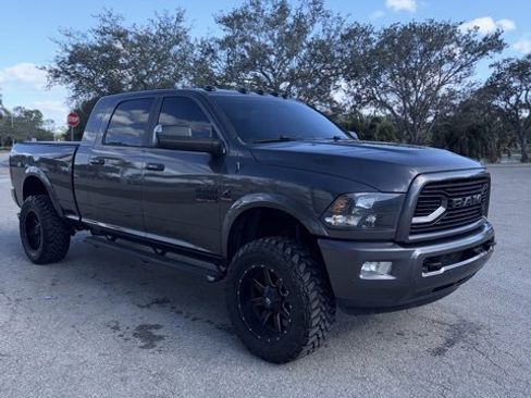 Used 2018 RAM 2500 Big Horn w/ Sport Appearance Group image 4