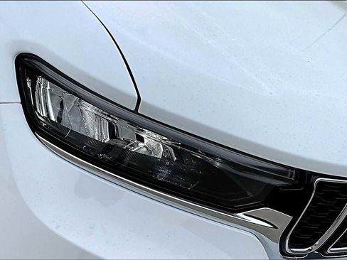 New 2025 Jeep Grand Cherokee L Limited w/ MOPAR Finishing Package image 14