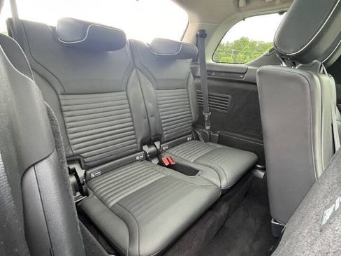 Used 2018 Land Rover Discovery HSE AWD/4WD image 20