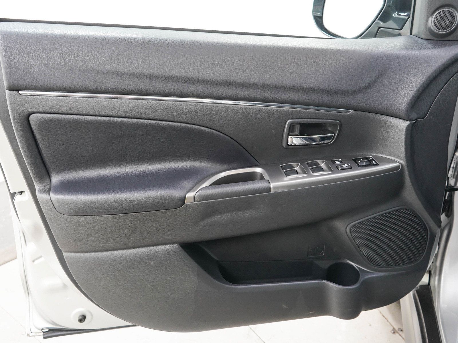 Used 2024 Mitsubishi Outlander Sport LE AWD/4WD image 20