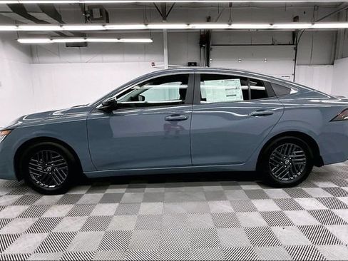New 2026 Nissan Sentra SV w/ Floor Mat Package FWD image 17