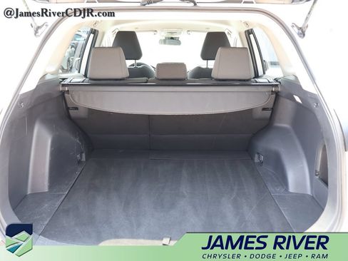 Used 2025 Toyota RAV4 XLE AWD/4WD image 13