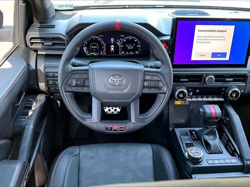 Used 2025 Toyota Tacoma TRD Pro w/ Tow Tech Package image 6