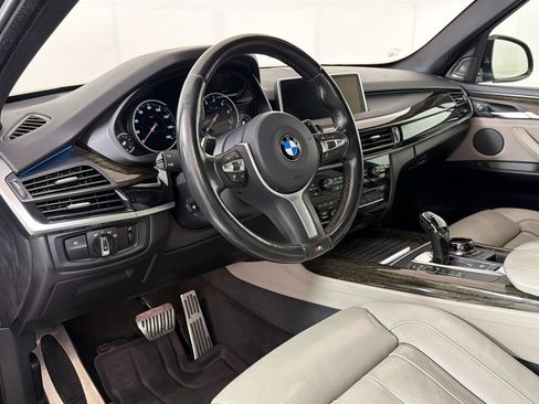 Used 2018 BMW X5 xDrive50i AWD/4WD image 4