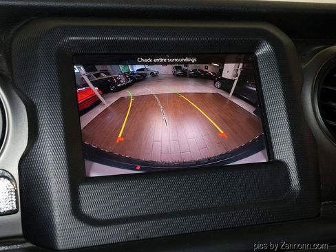 Used 2019 Jeep Wrangler Sport AWD/4WD image 24