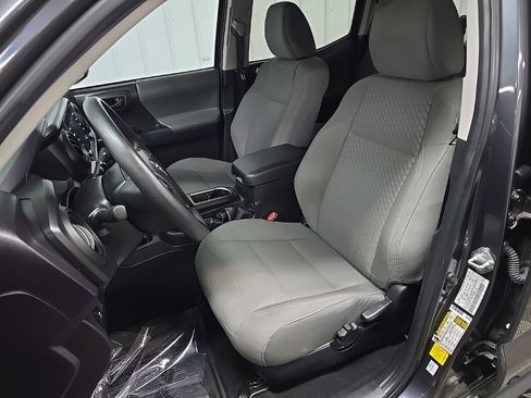 Used 2023 Toyota Tacoma SR image 29