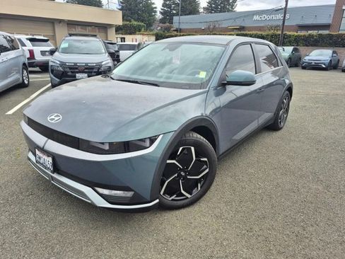 Used 2024 Hyundai Ioniq 5 SEL image 4