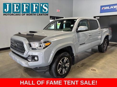 Used 2019 Toyota Tacoma TRD Sport w/ Technology Package AWD/4WD image 1
