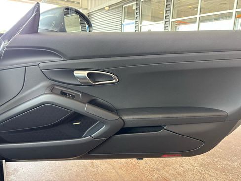Used 2025 Porsche 718 Cayman S w/ Premium Package RWD image 16
