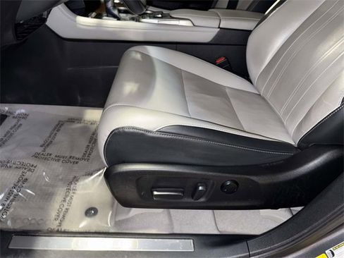 Used 2018 Lexus RX 350 AWD w/ Premium Package image 3