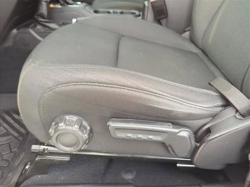 Used 2022 Jeep Wrangler Unlimited Sport AWD/4WD image 12