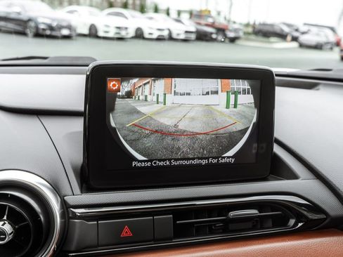 Used 2019 MAZDA MX-5 Miata RF Grand Touring RWD image 13