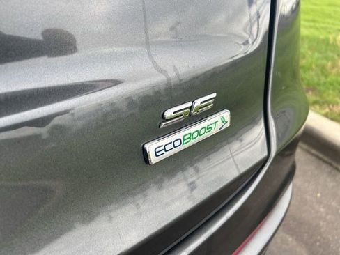 Used 2020 Ford Fusion SE FWD image 47