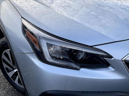 Used 2020 Subaru Outback Premium image 25