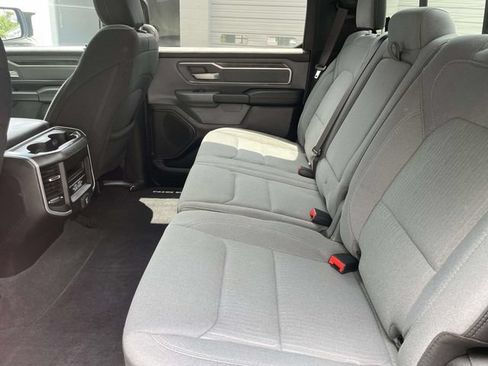 Used 2021 RAM 1500 Big Horn AWD/4WD image 12