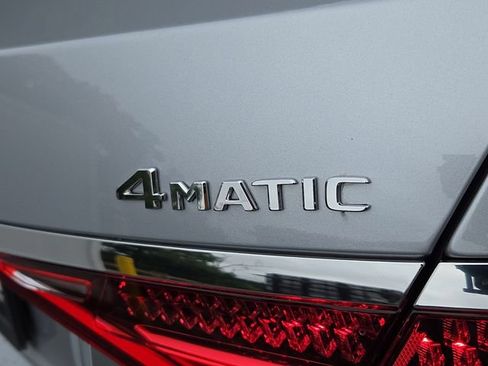 Used 2022 Mercedes-Benz S 580 4MATIC Sedan image 32