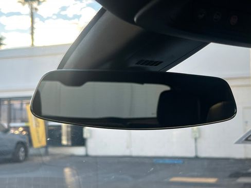 Used 2025 Cadillac XT5 Premium Luxury image 24