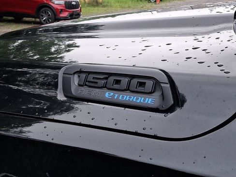 Used 2021 RAM 1500 Big Horn AWD/4WD image 11