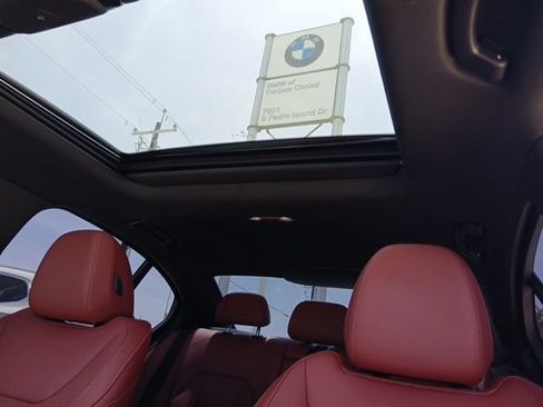 Used 2025 BMW 330i Sedan w/ Premium Package RWD image 28