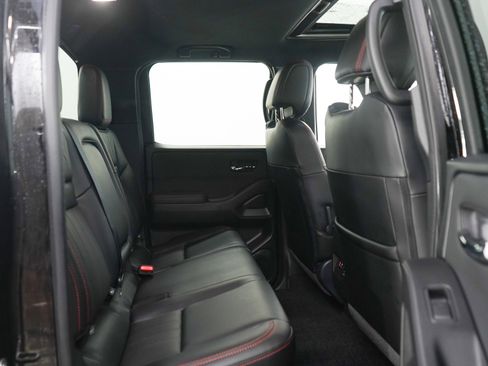 Used 2024 Nissan Frontier PRO-4X w/ Pro Premium Package AWD/4WD image 12