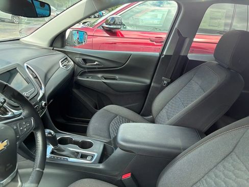 Used 2019 Chevrolet Equinox LT w/ Driver Convenience Package FWD image 5