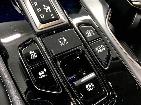 Used 2026 Lexus NX 450h+ AWD w/ Accessory Package (2T) image 34