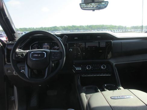 New 2026 GMC Sierra 2500 AT4X w/ AT4X AEV Edition AWD/4WD image 16