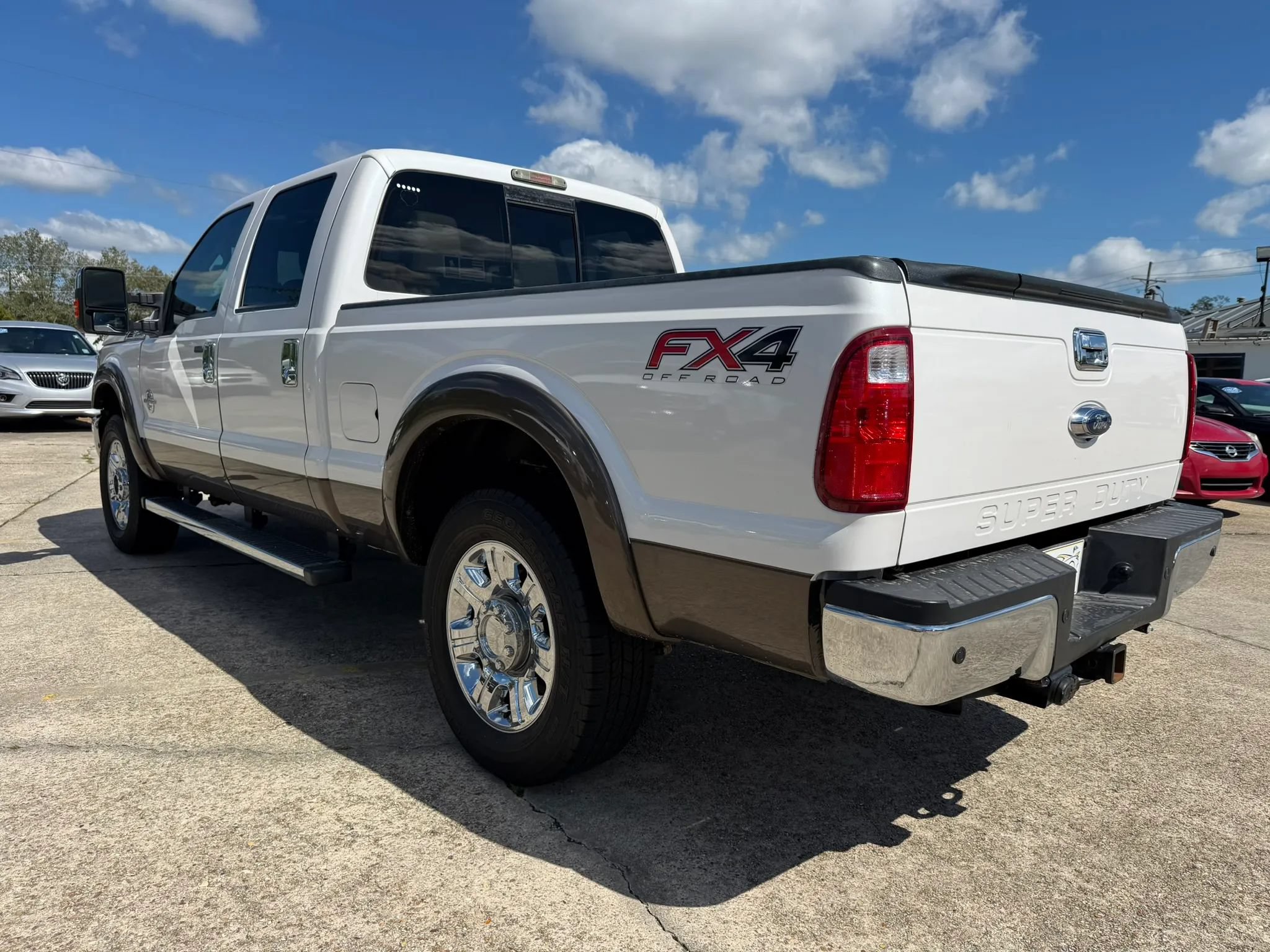 Used 2015 Ford F250 Lariat w/ Lariat Ultimate Package AWD/4WD image 3