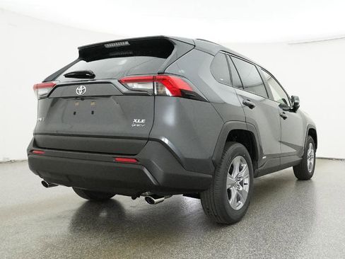 New 2025 Toyota RAV4 XLE image 20