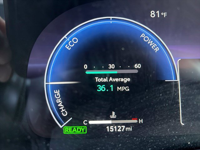 Used 2025 Toyota Sienna Platinum AWD/4WD image 12