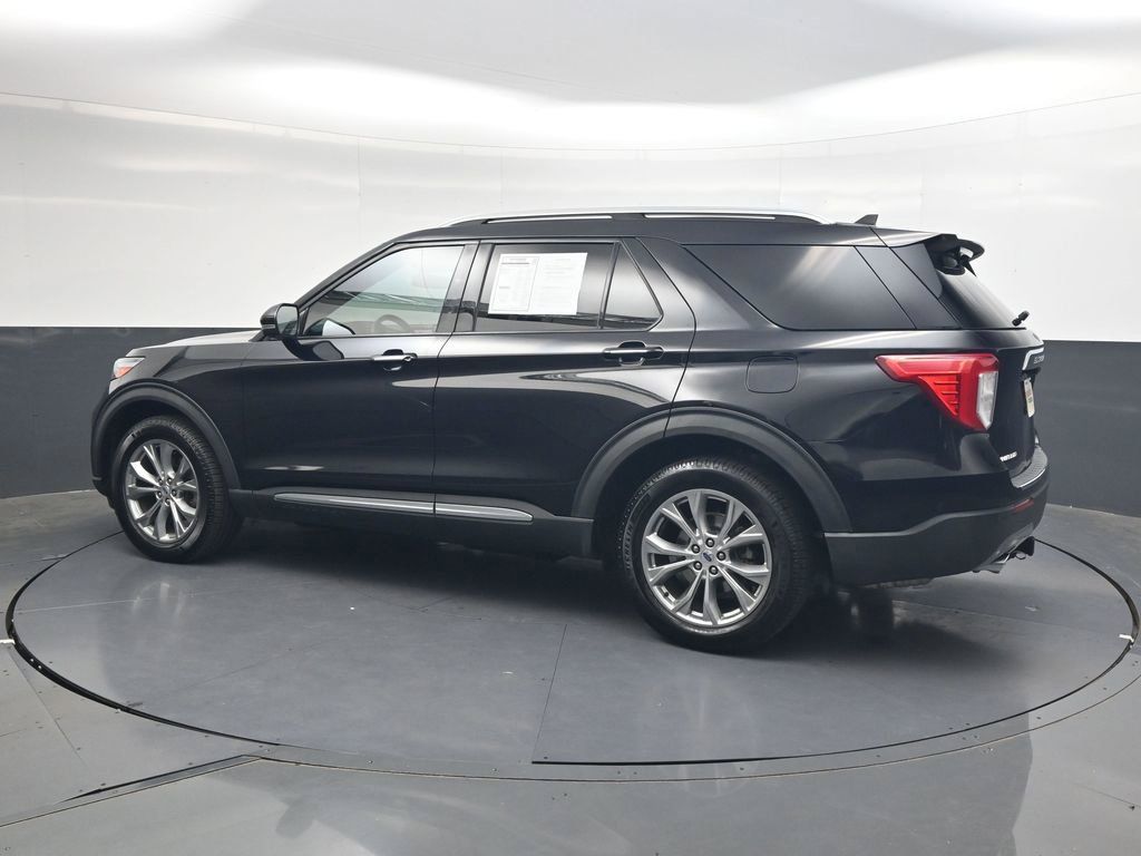 Used 2021 Ford Explorer Limited w/ Equipment Group 301A AWD/4WD image 8