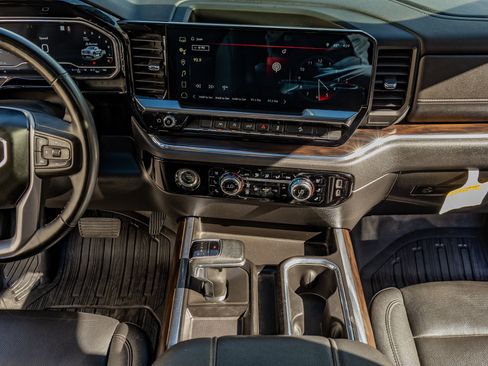 Used 2023 GMC Sierra 1500 SLT w/ SLT Premium Package image 23