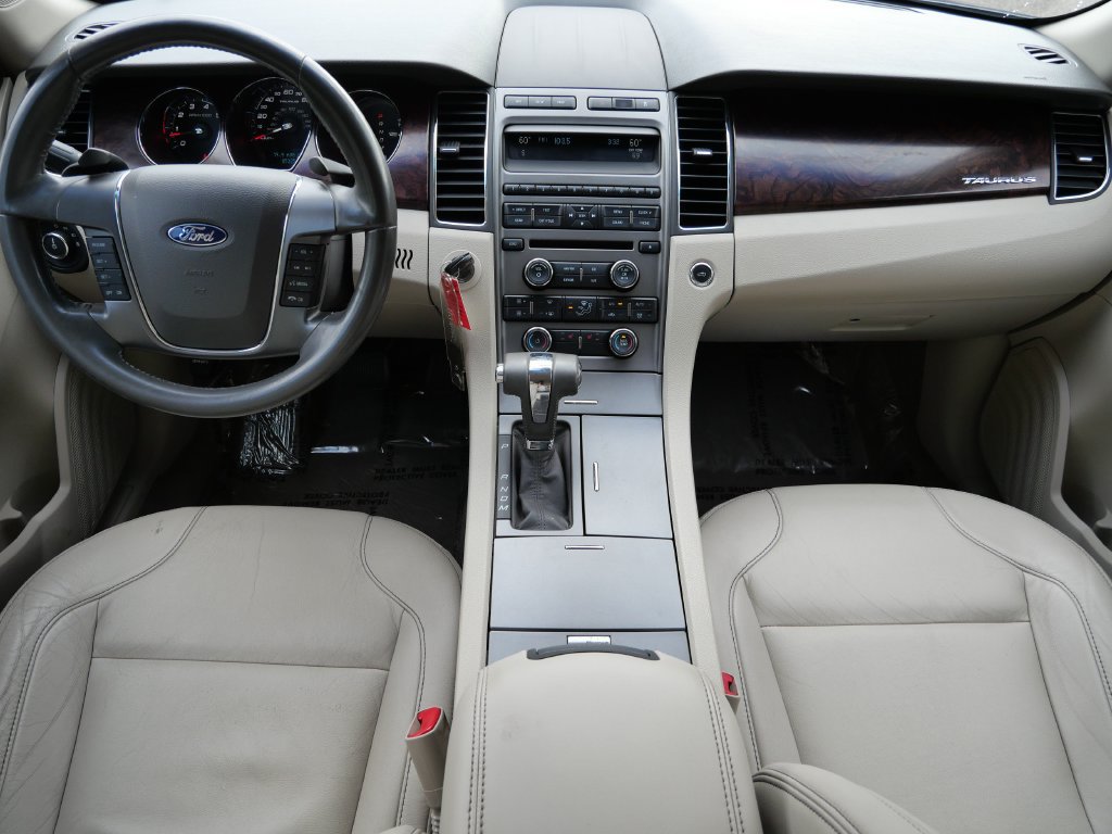 Used 2010 Ford Taurus SEL AWD/4WD image 14